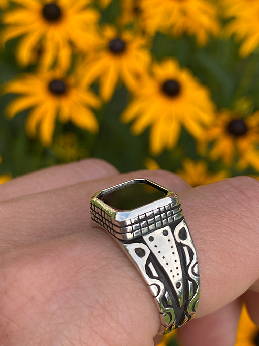 Ivy Klarer, jeweler, Onyx ring